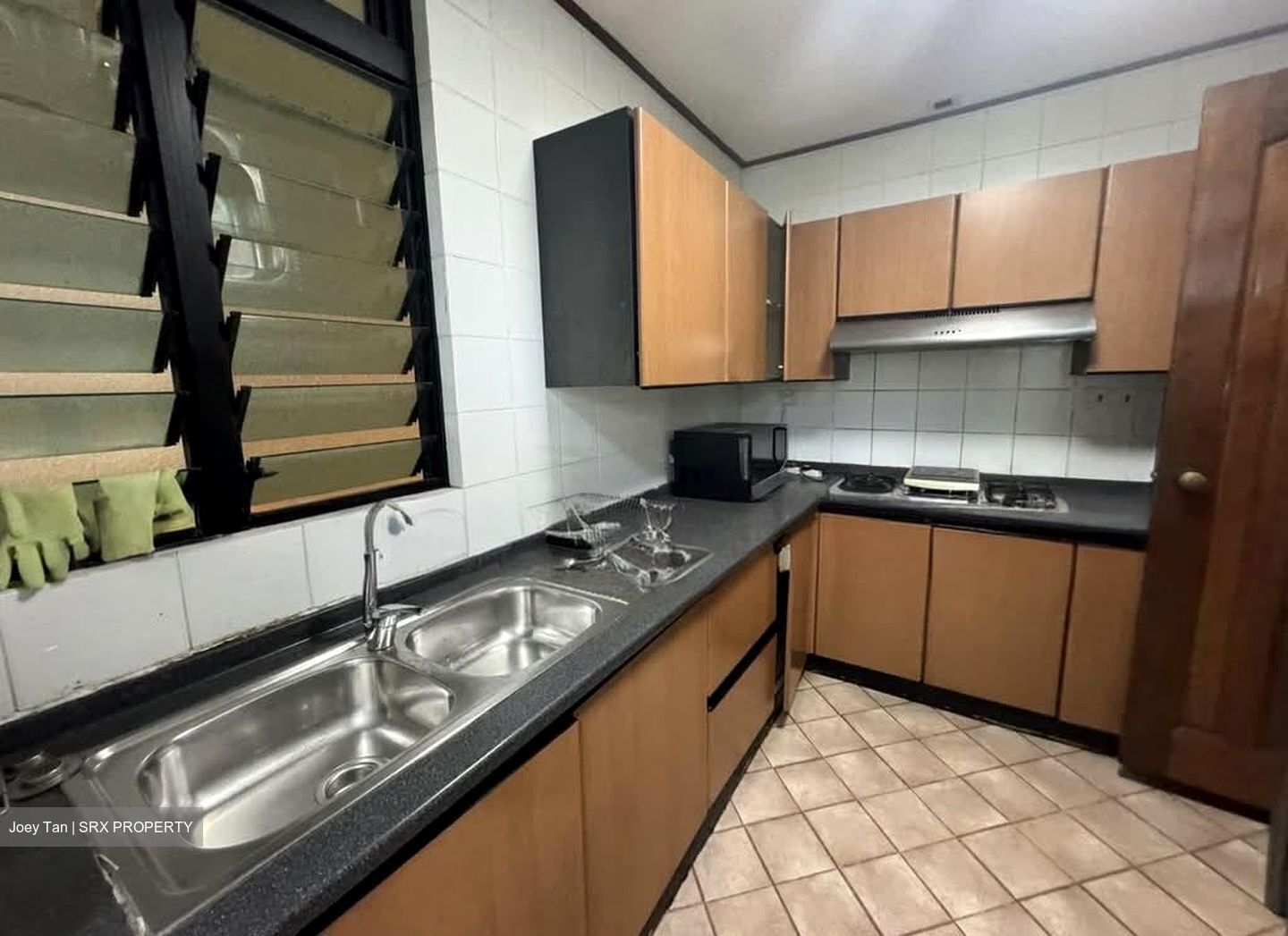 Highland Road (D19), Terrace #544451001